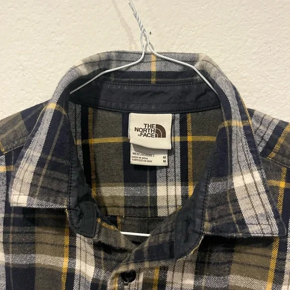 The North Face Men’s Blue Plaid Flannel Button Shirr Size Medium Cotton EUC - Picture 2 of 5